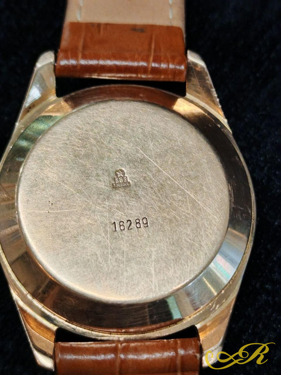 Золотые часы Ракета. Механические, автомат. Звезда 583 пр, СССР. В-45 мм. Ш-36 мм. Толщина 12 мм.