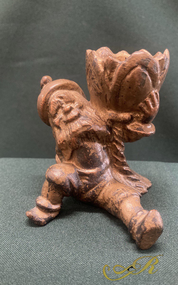 Подсвечник " Гном"