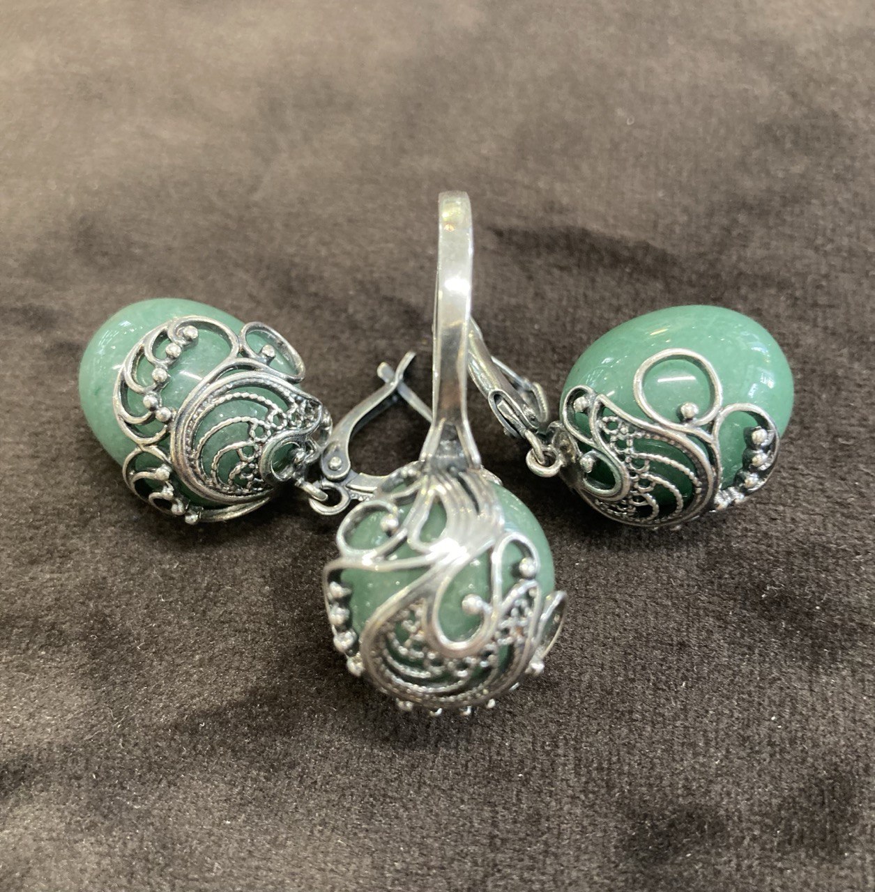 Комплект с нефритом. Мельхиор, скань.