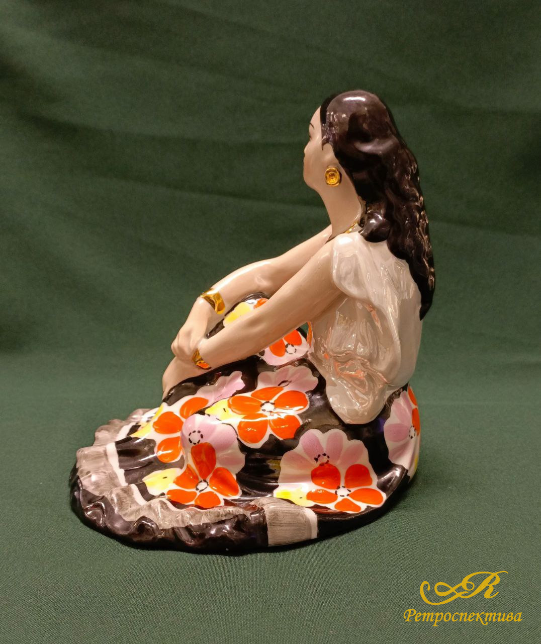Фарфоровая статуэтка «Цыганка» Дулёво 1966г.
