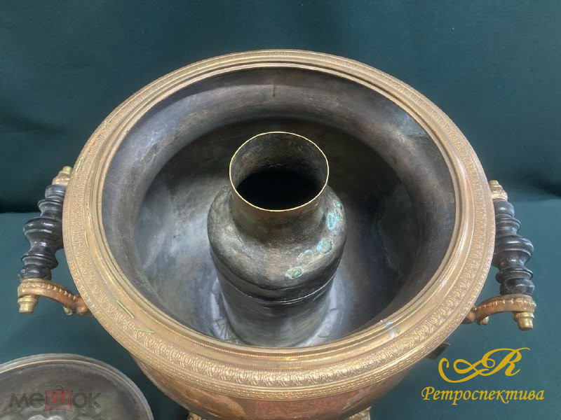 Самовар - бульотка. Европа. Англия. XIX в. Медь, бронза.