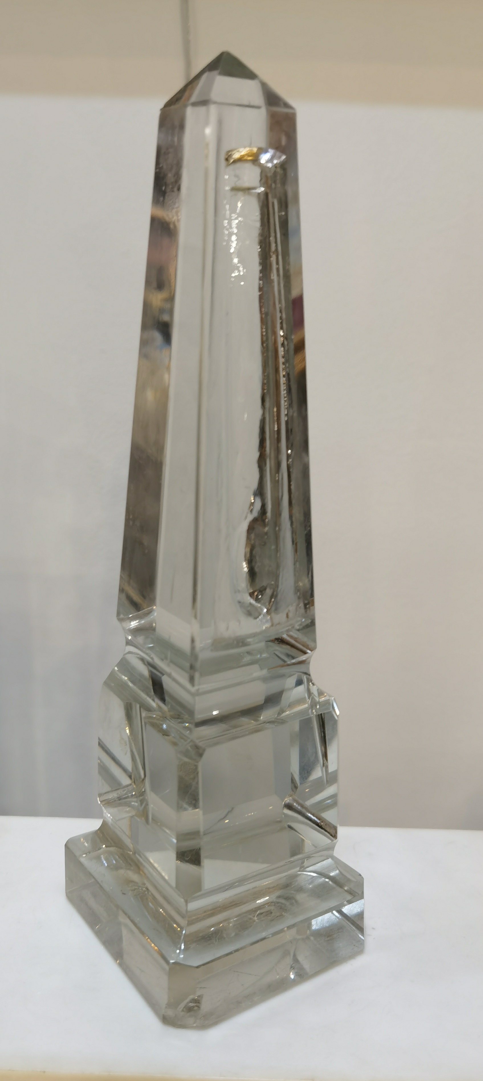 Обелиск, кварц, 25 см