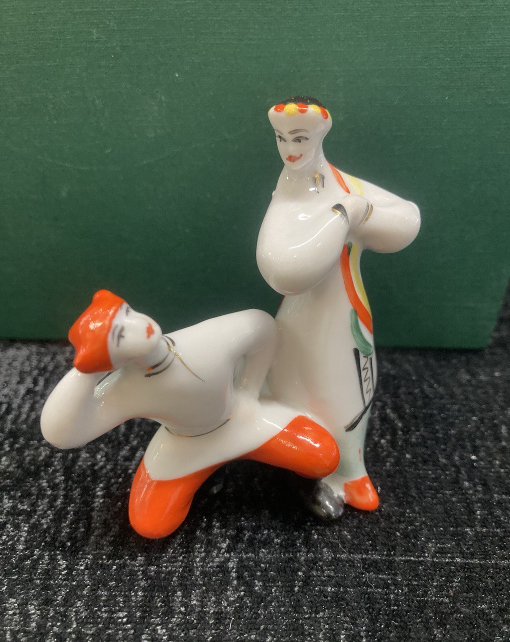 Фарфоровая статуэтка "Танец гопачок"  Полонский завод художественной керамики. Полонский  ЗХК , СССР, 1970-1990 г.