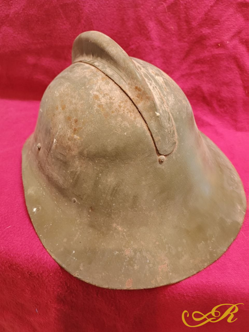 советская металлическая пожарная каска образца 1930–1950-х годов. 