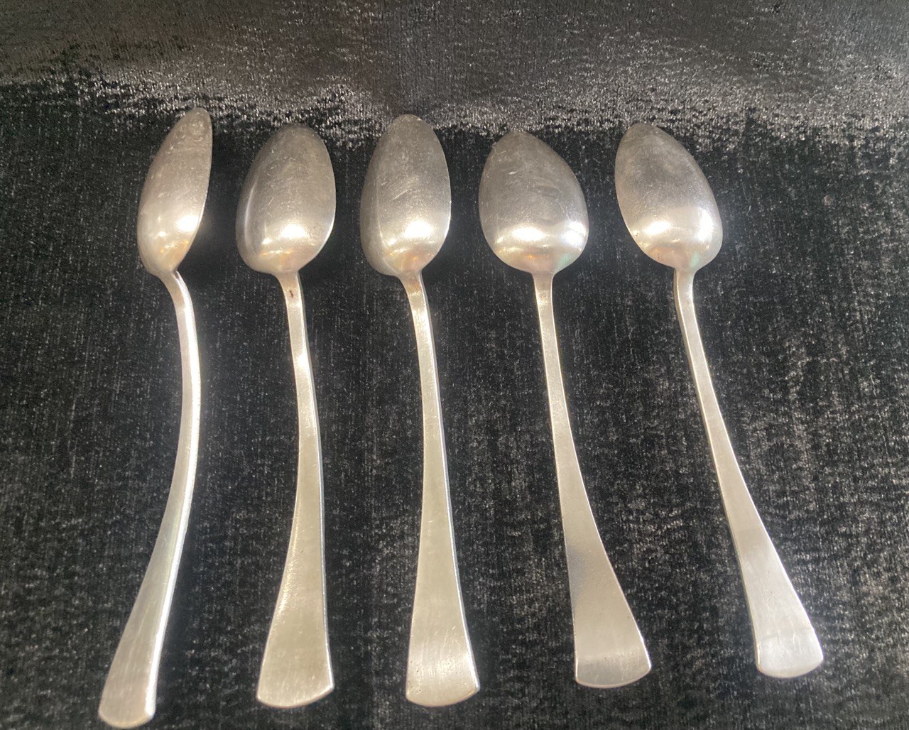 Ложки 5 шт. серебро 84 пр. 130 гр.