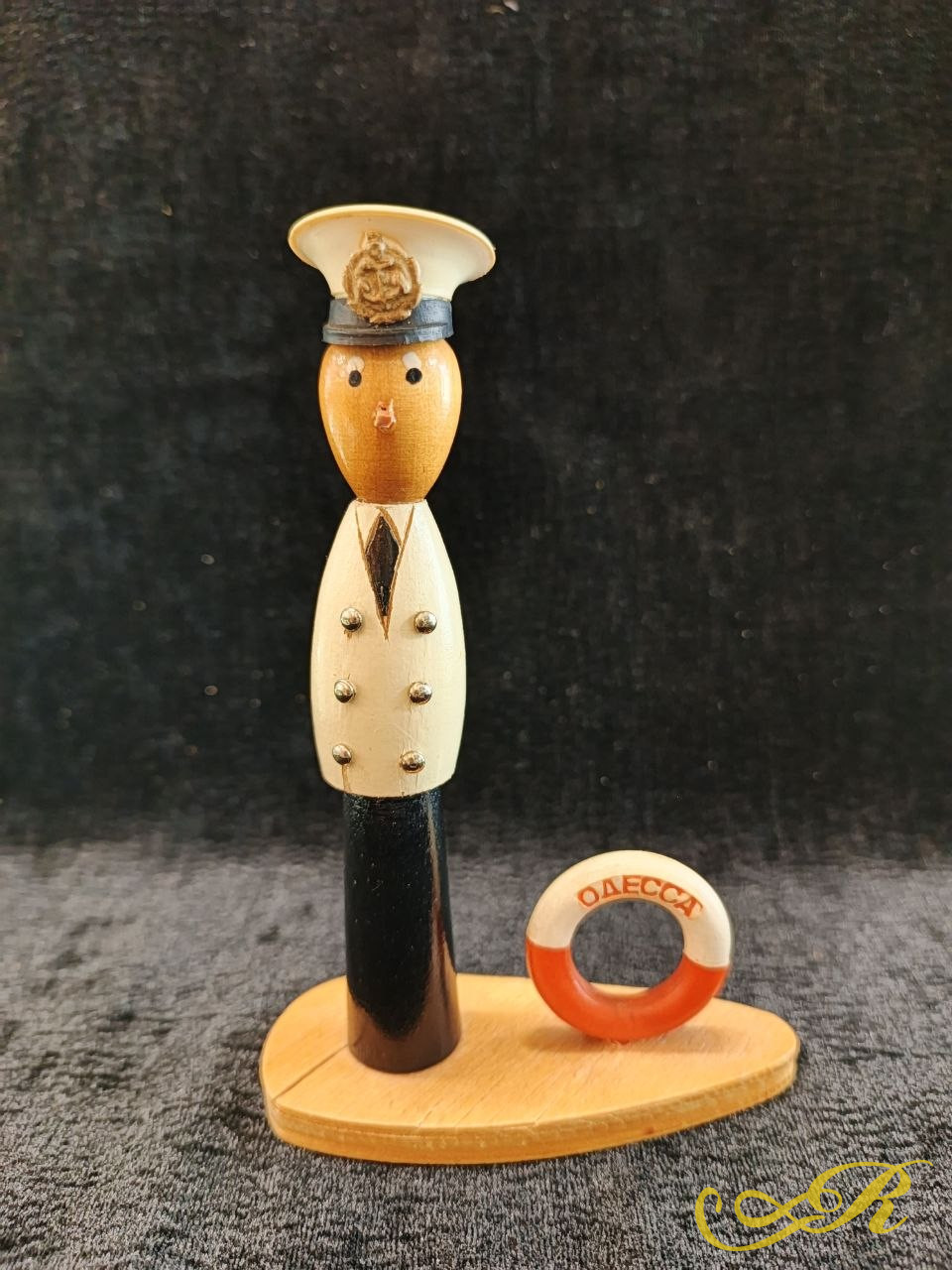 Винтажная деревянная фигурка. СССР. Ручная роспись. В-14,2 см. Ш-9,4 см.