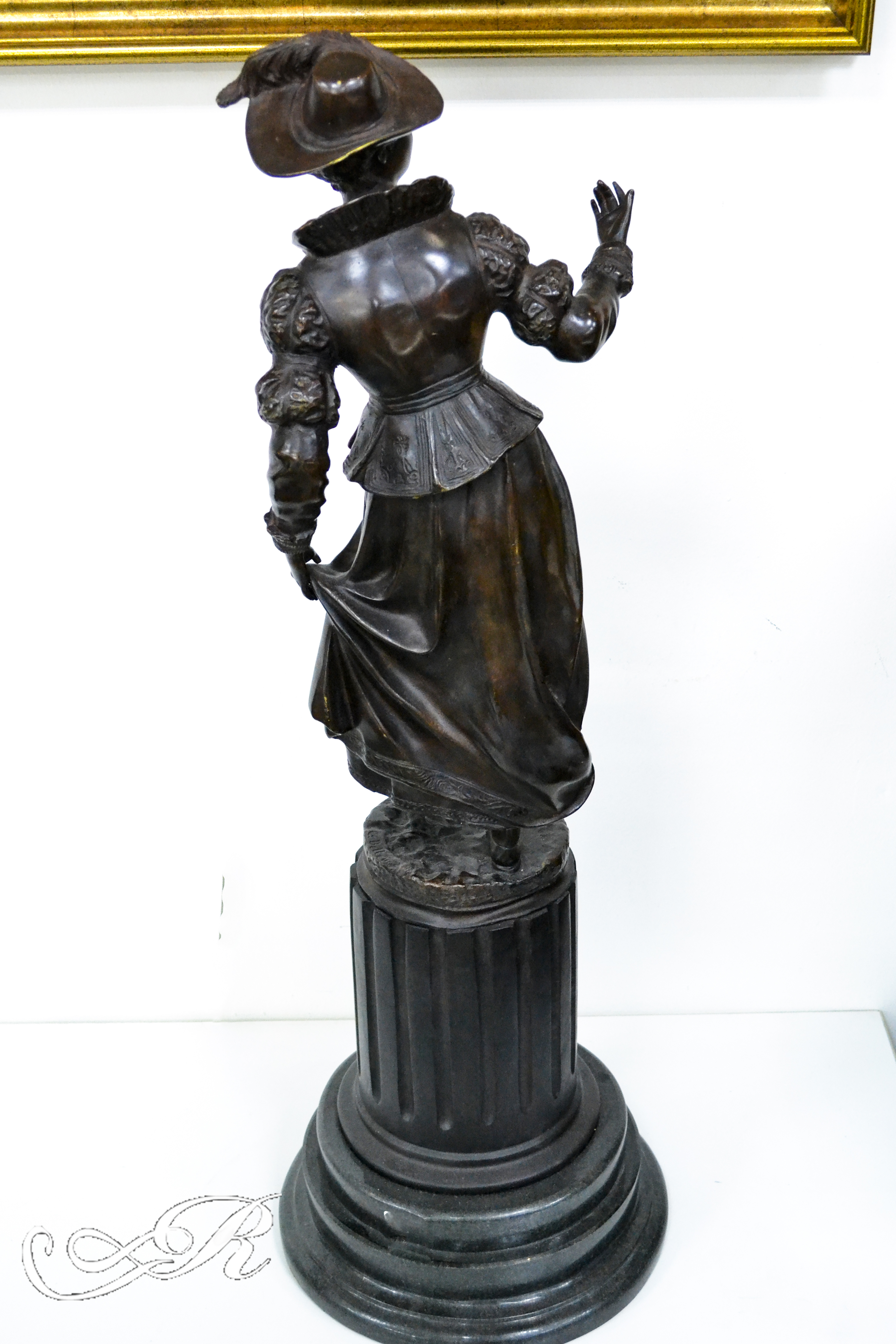 Скульптура «Фрейлина Королевы», Франция, XIX в.