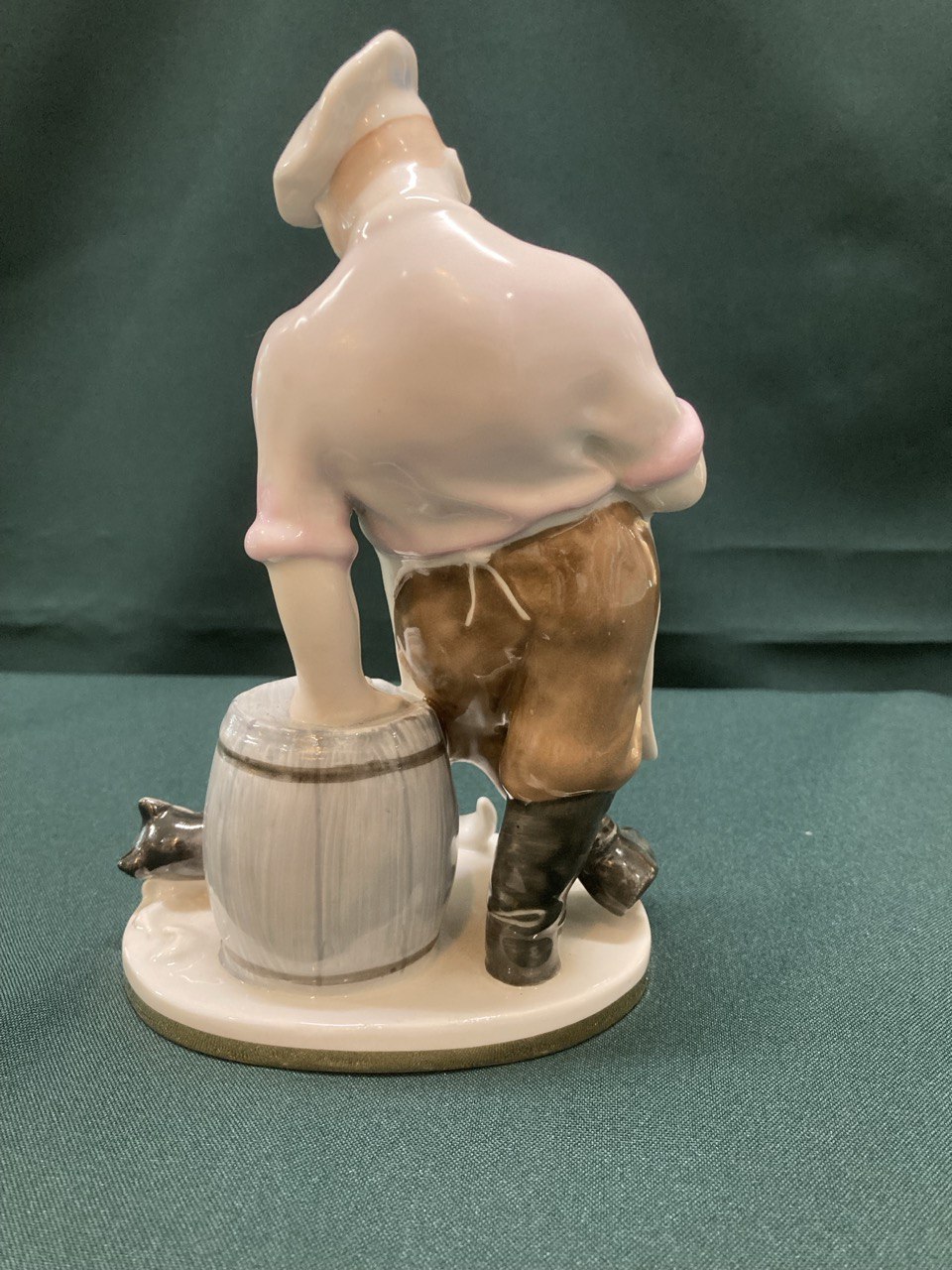 Фарфоровая статуэтка "Повар и кот" ЛФЗ