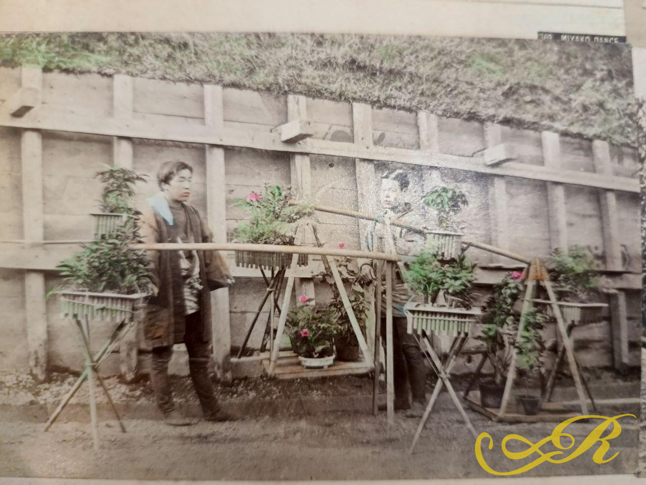  старинная альбуминовая фотография (примерно 1880 года), запечатлевшая вид на Порт-Тауфик (вход в Суэцкий канал) в Египте. Ш-32, В-22,5 см. Зангаки