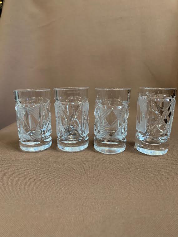 99. Рюмки, 4 штуки период СССР 1950-60 года.