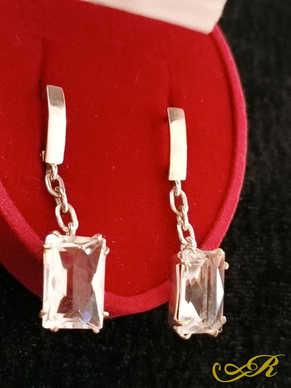  Серьги серебро. Авторская работа. Кварц-хрусталь. Вес-5,38гр. Длина 4,2 см. Камень 1,4x1 см.