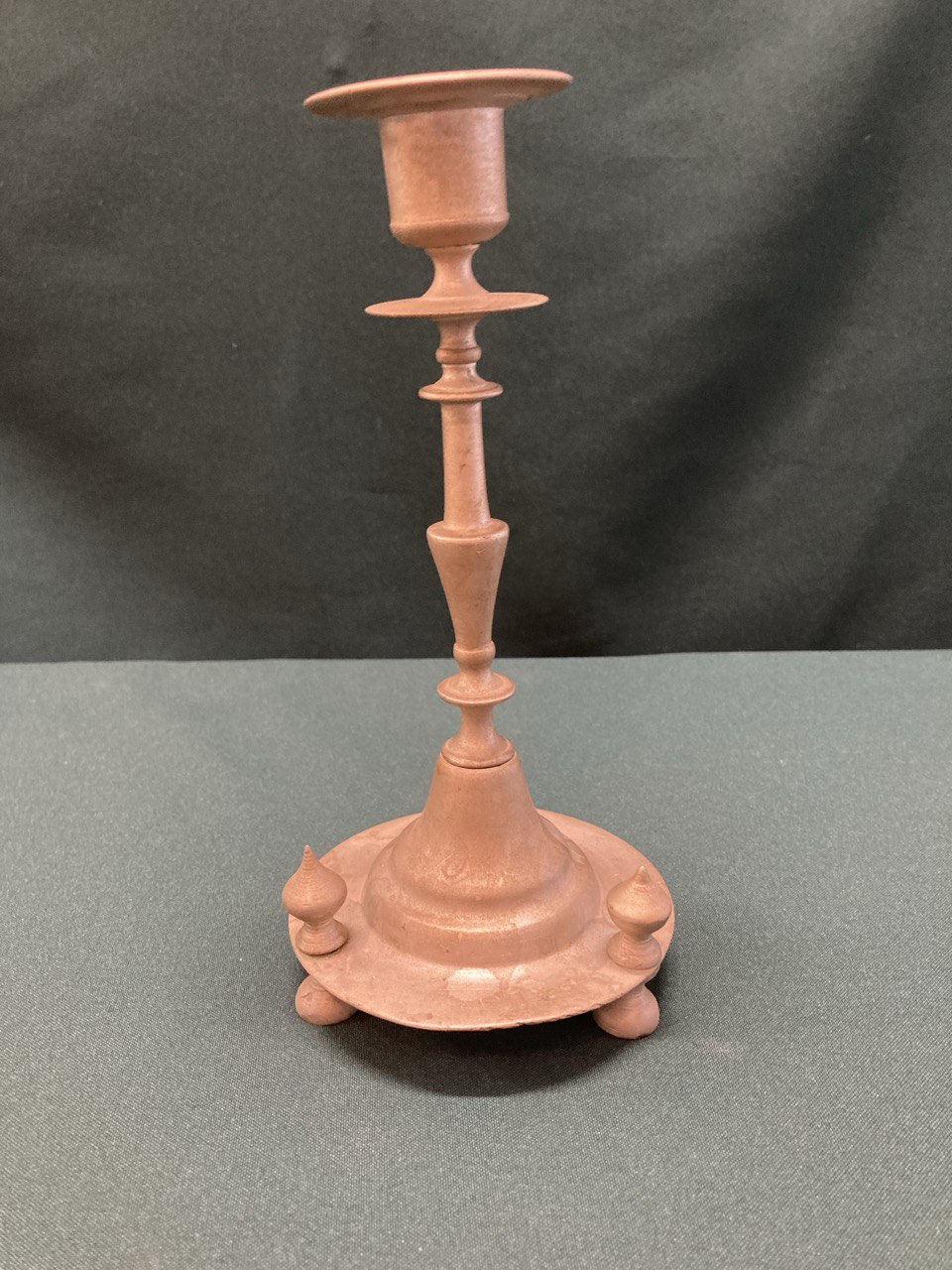 Подсвечник бронзовый. Начало ХХ в.