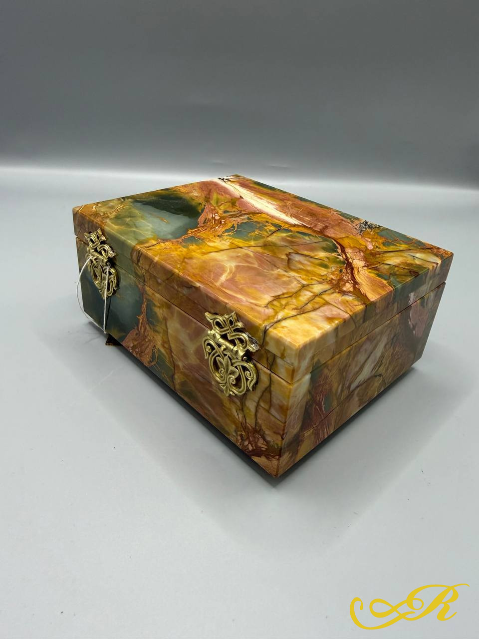  Шкатулка яшма  сибайская (Пикассо), крепления бронза. 