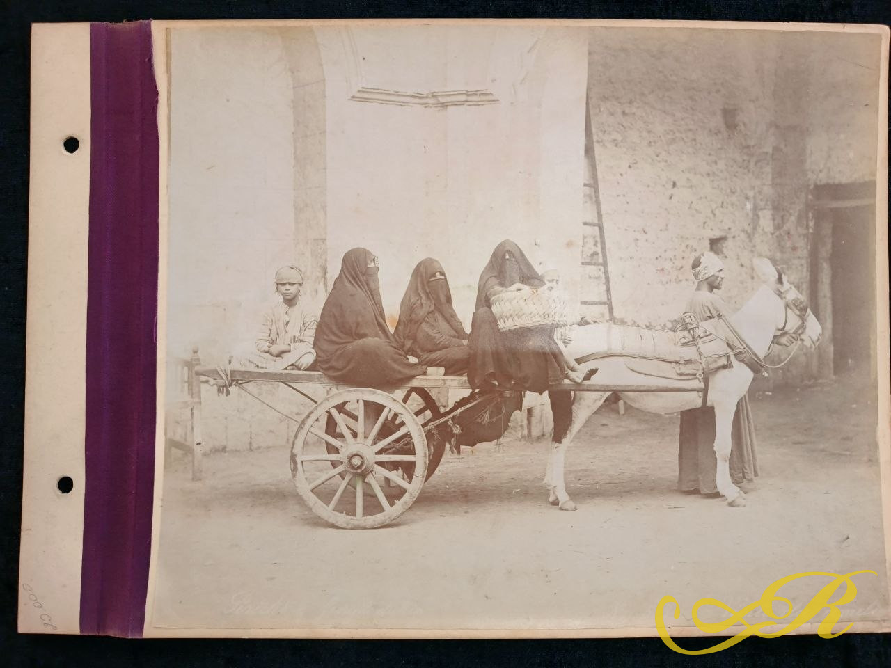  Старинная фотография (альбуминовый отпечаток)  конца XIX века,  Ш-32см, В-22,5