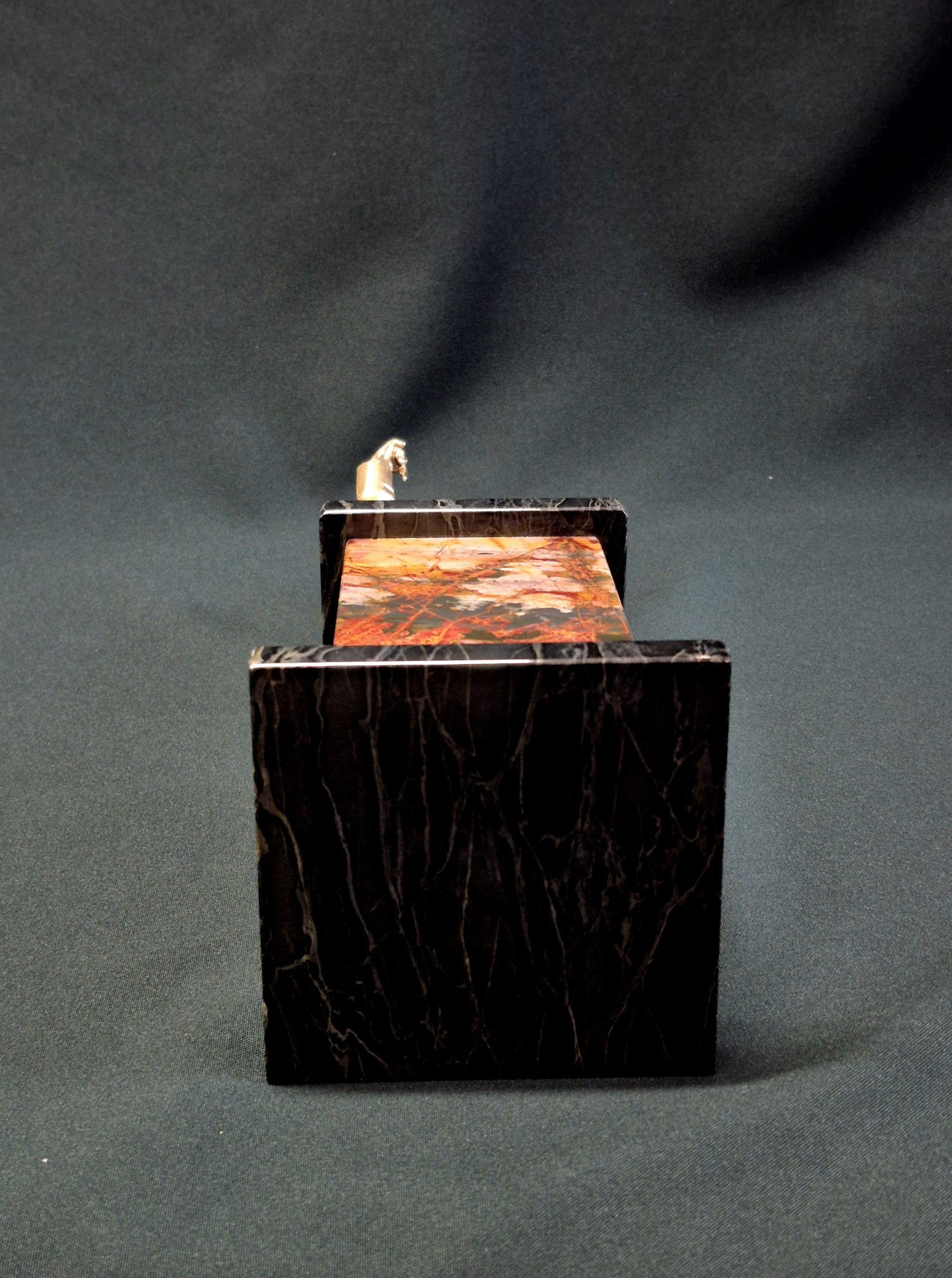 Скульптура "Доктор". Бронза