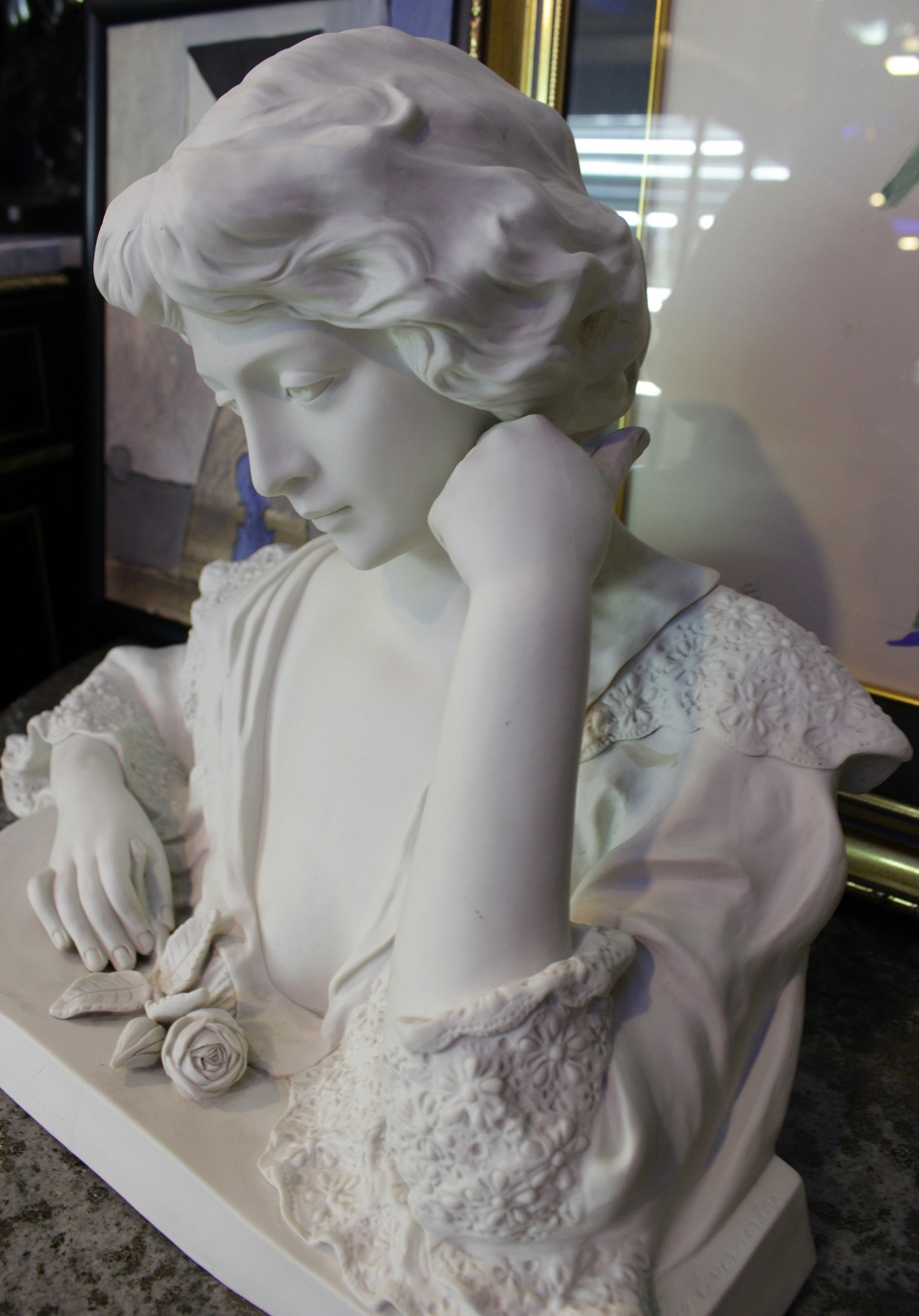 Скульптура-бюст "Девушка с розой",  Севр, Франция, XIX в.