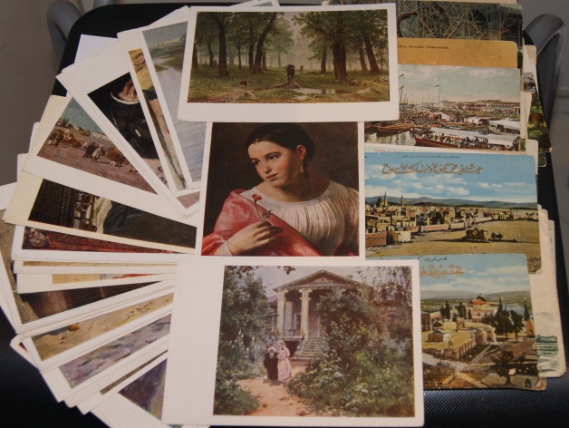 Открытки в ассортименте советские и дореволюционные.