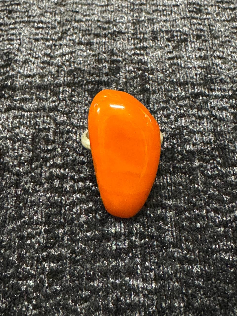 Кольцо с янтарем