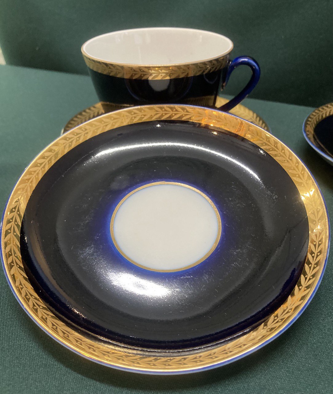 Фарфоровые пять чайных пар.  Кобальт. ЛФЗ.