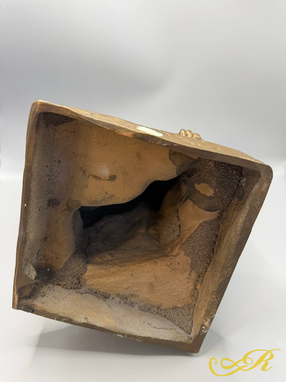 Музейная авторская работа «Дэрдменд», Баки Урманче (1897–1990),бронза. Высота с основанием 40 см.