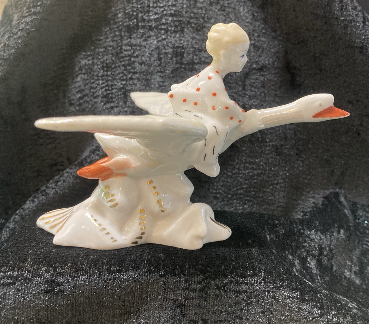 "Гуси - Лебеди" Статуэтка.