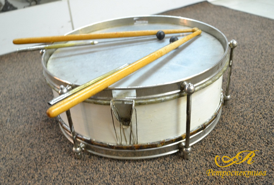 Барабан с палочками (2 пары), СССР, сер. ХХ в.