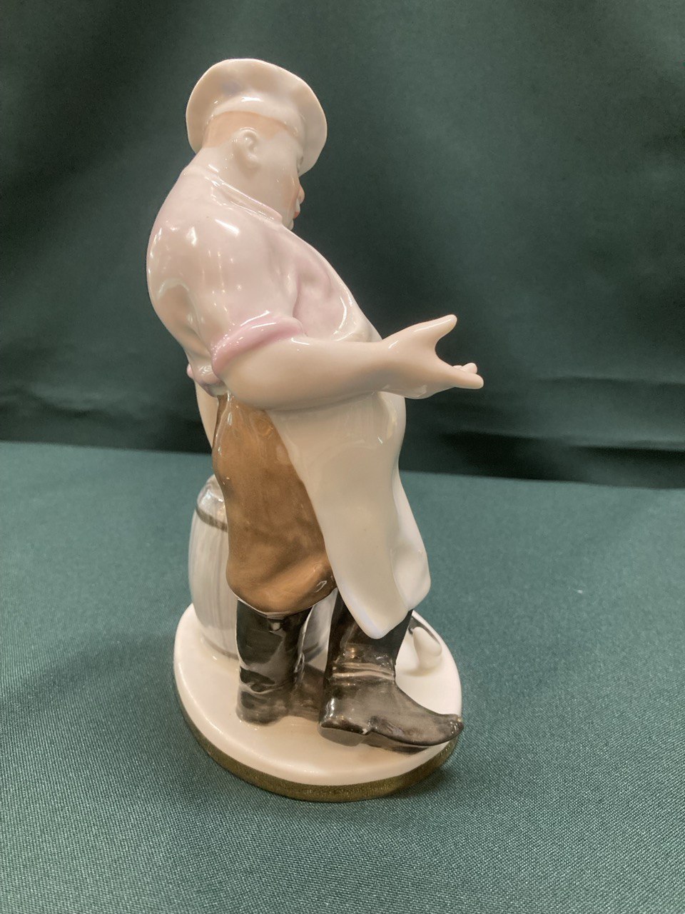 Фарфоровая статуэтка "Повар и кот" ЛФЗ