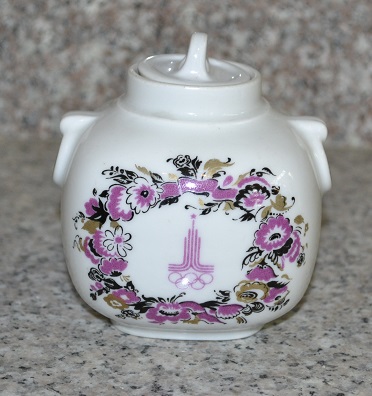 Фарфоровая сахарница с символикой Олимпиада - 80. СССР 1980 г