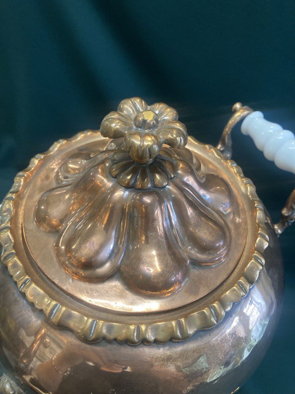 Бульотка винный фонтан. Англия.