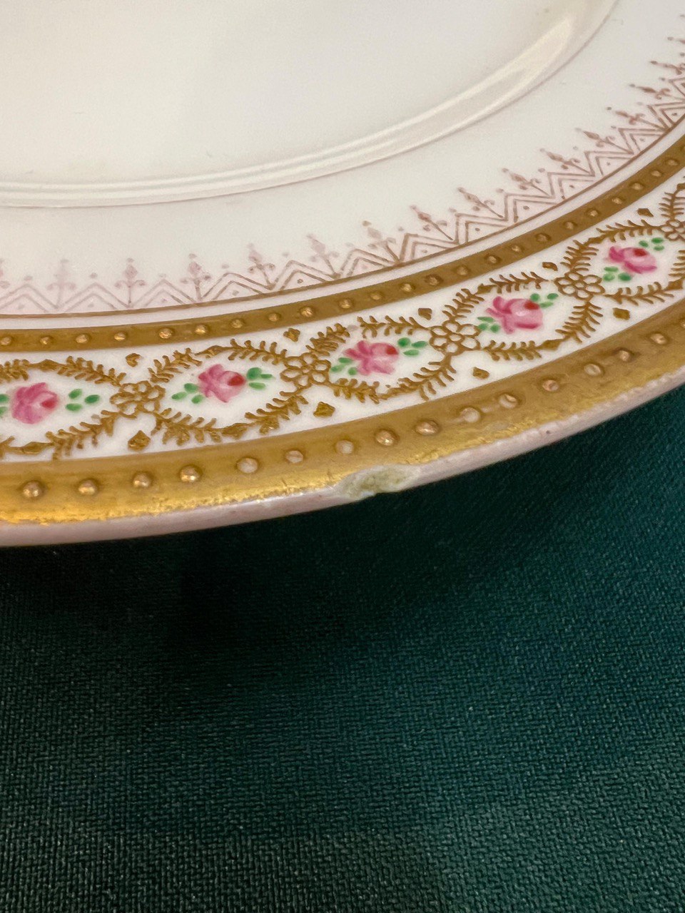 Фарфоровая сервировочная тарелка   до 1945 г.  Богемия (Чехия)  " Pirkenhammer "