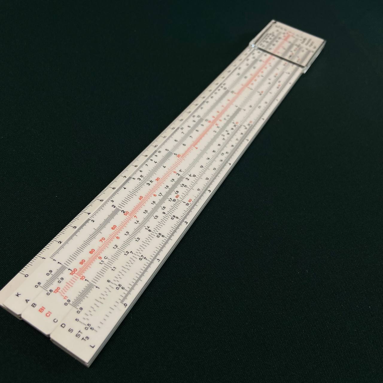 Линейка счётно-логарифмическая.