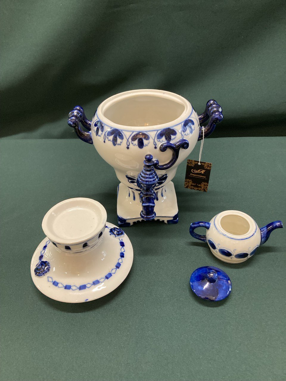 Самовар с чайником. Гжель. Сувенир.