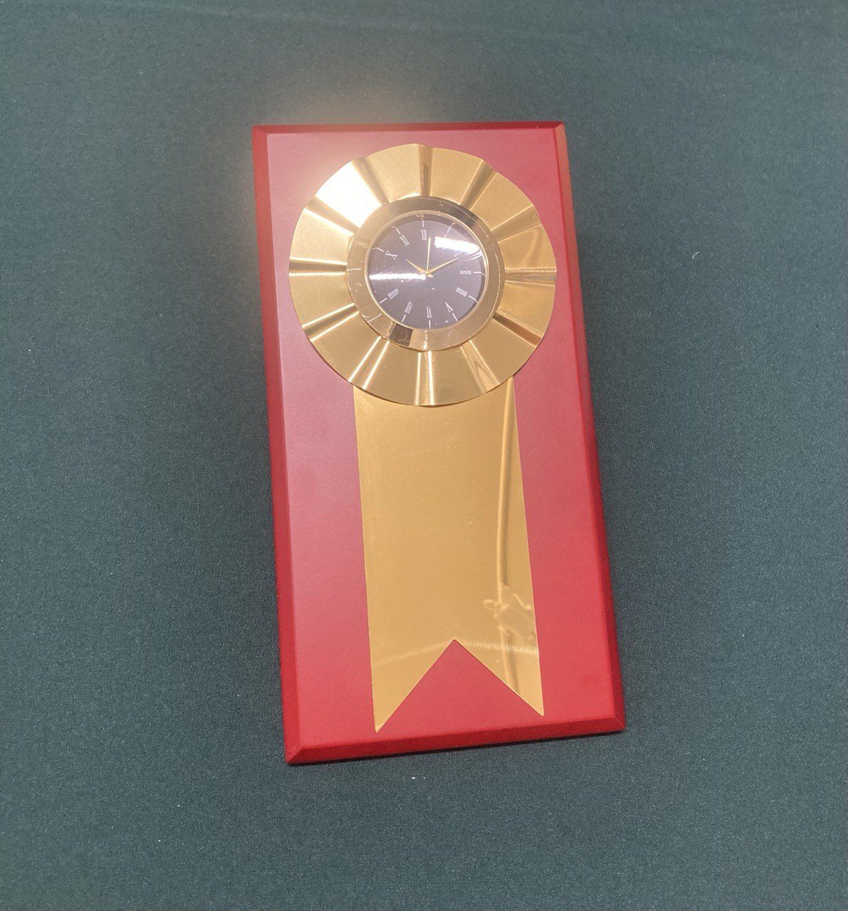 Часы настольные.