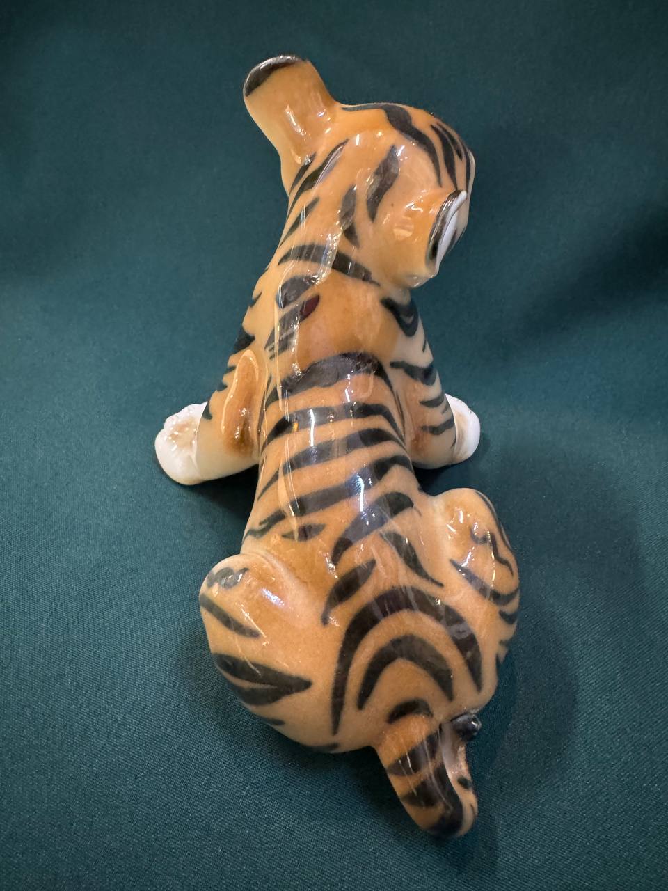 Фарфоровая статуэтка. " Тигренок" ЛФЗ автор Б.Воробьев. СССР 1960 -е г.г.
