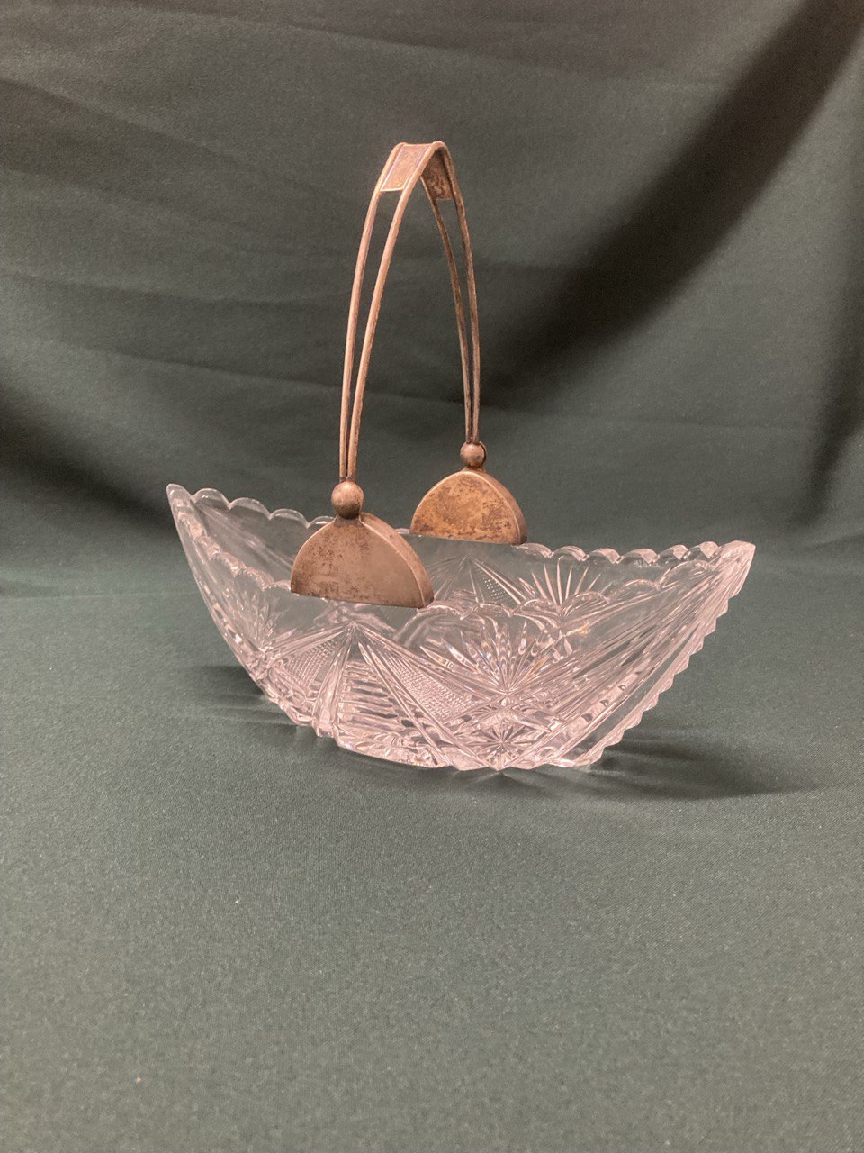 Ваза хрустальная  с серебряной ручкой. СССР.