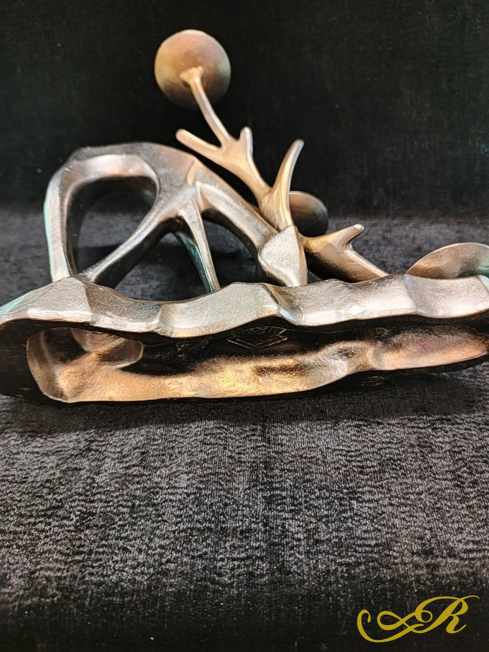 Подсвечник на три свечи "Олень на водопое", металл, литье, СССР, 1970-1990 гг.