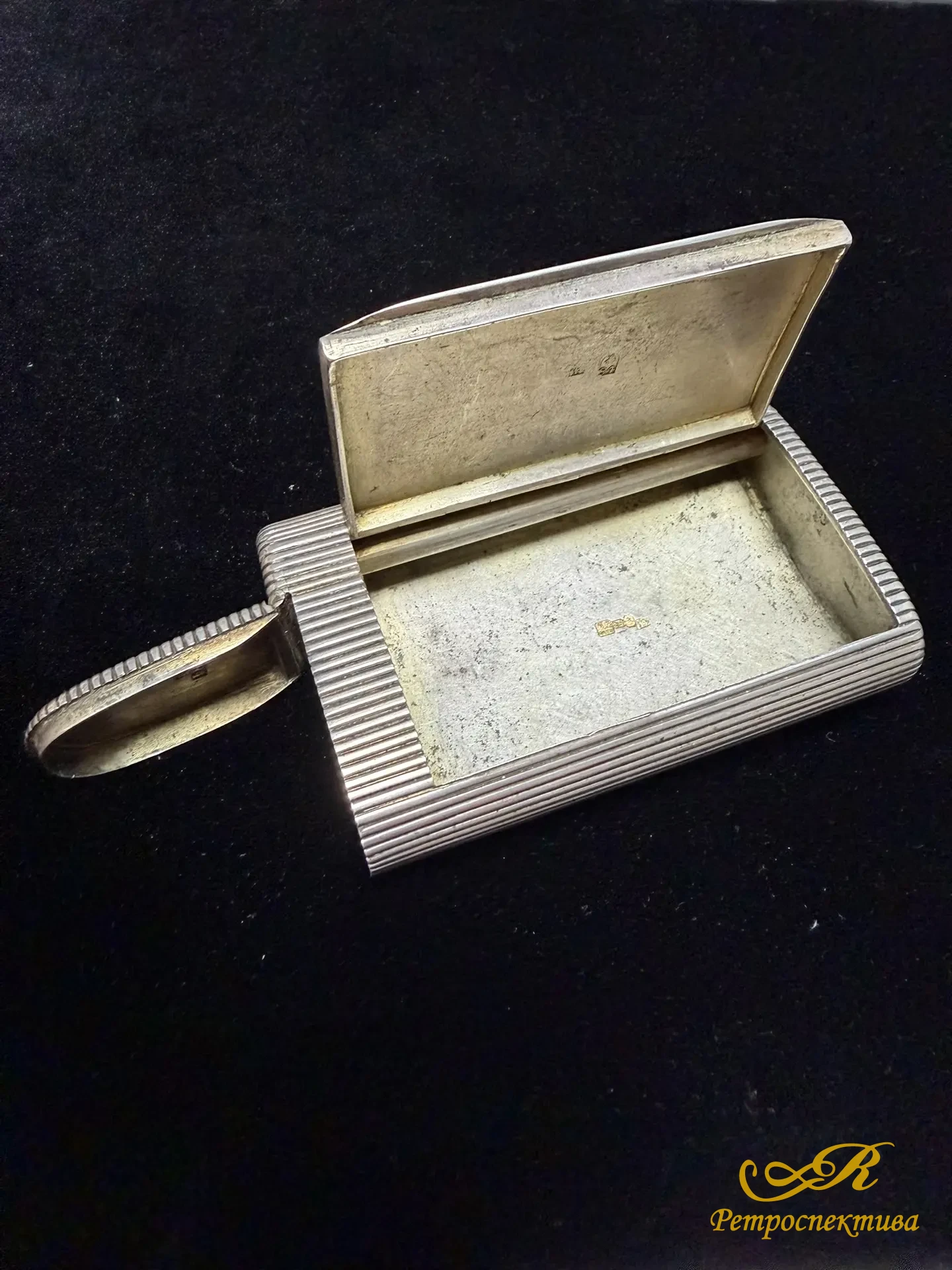 Серебряный портсигар 84 пр. 200 гр. Царская Россия.1879 г. 