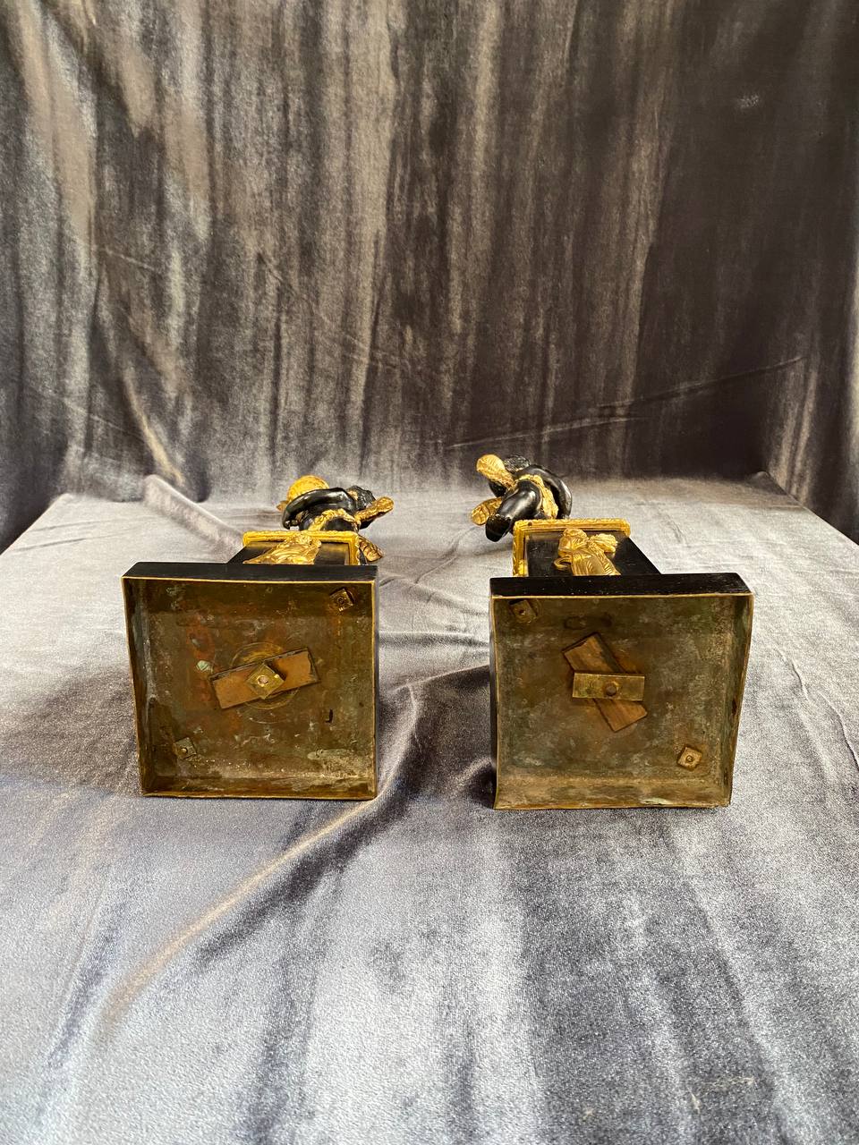 Подсвечники парные «Купидон»,Российская Империя XIX в. бронза, золото, высота 40 см