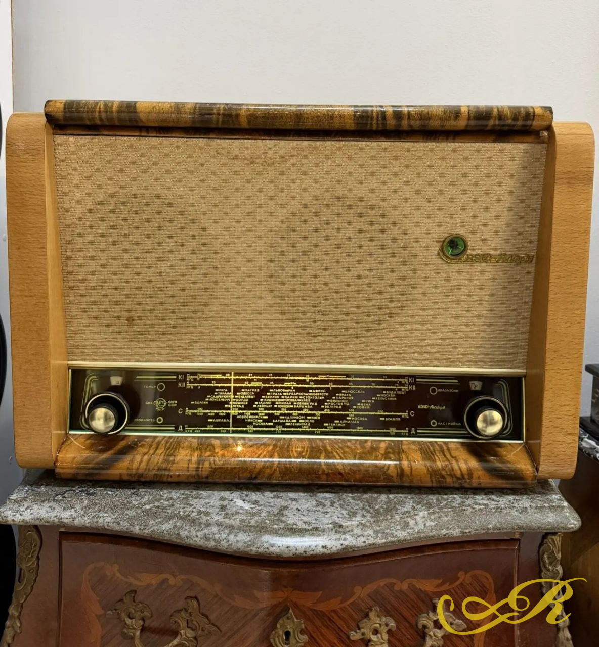  Радиола ВЭФ «Аккорд» (1953–1956 гг.) — реставрация + FM+ Bluetooth