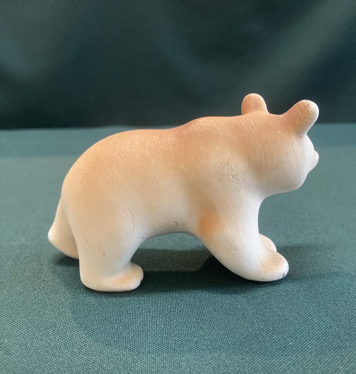 Фарфоровая фигурка "Мишка"