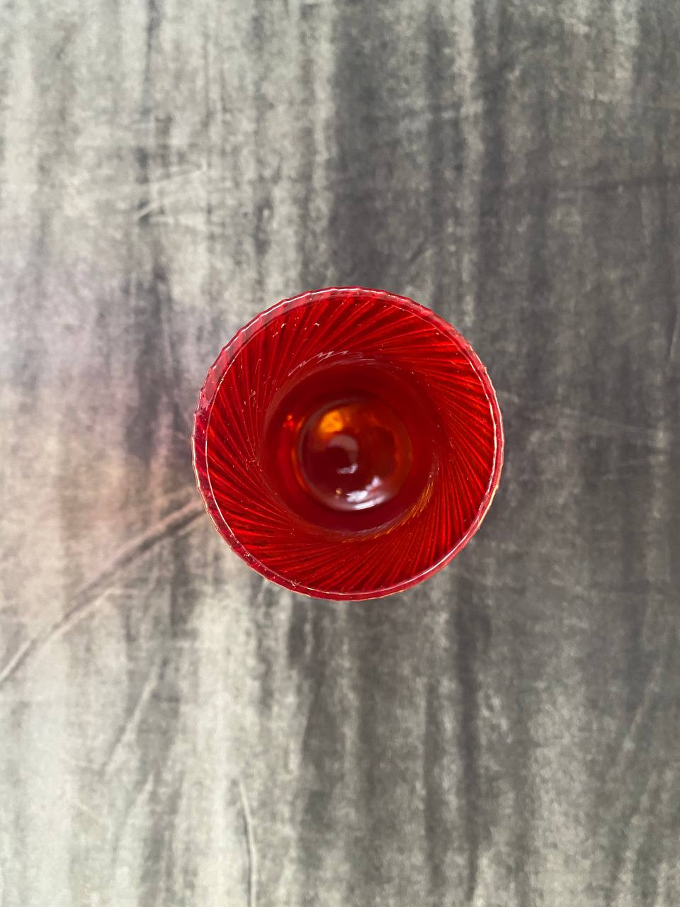 Ваза рельефная СССР рубиновое стекло