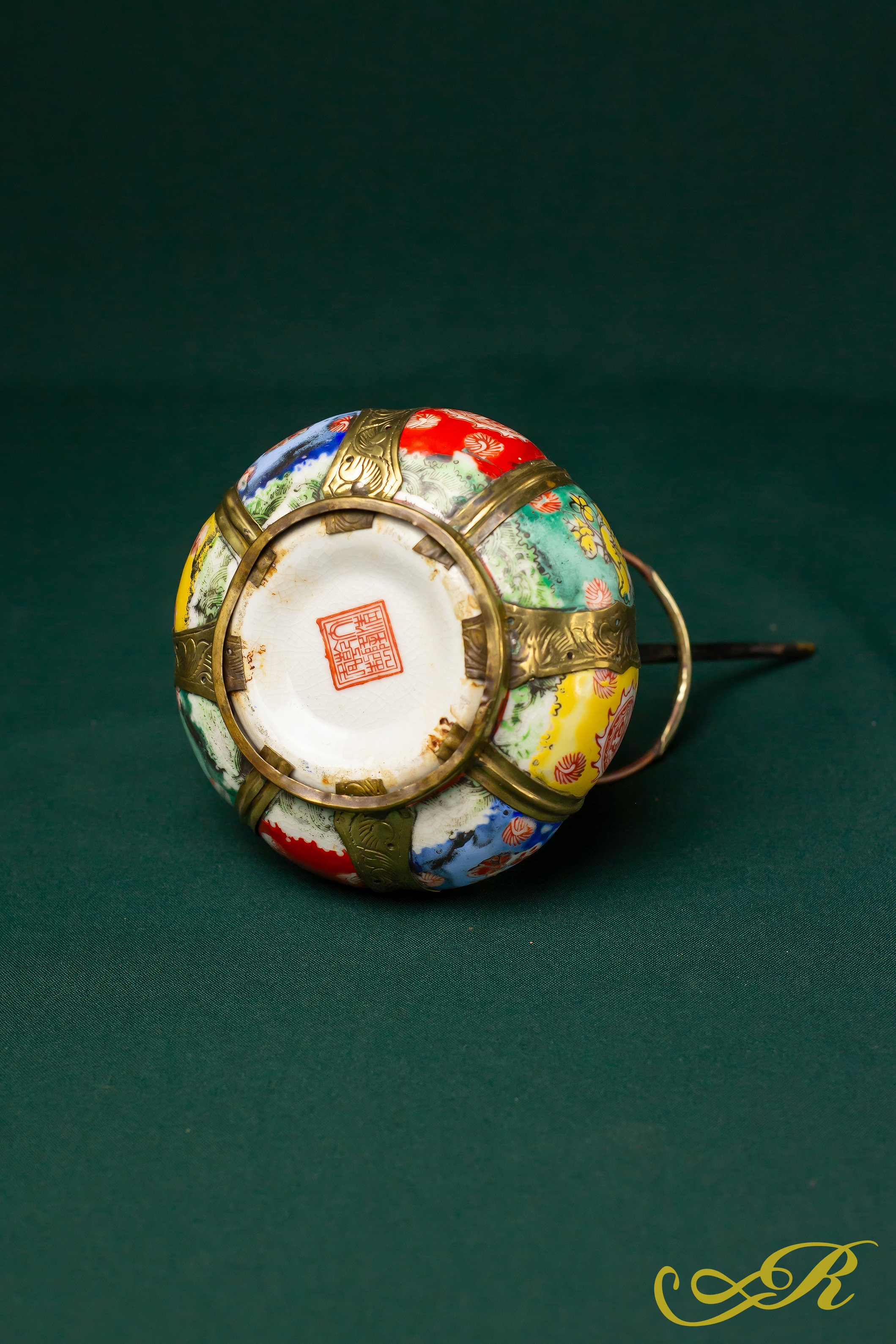 Фарфоровая  курильница для благовоний с иероглифами и рисунками, Китай