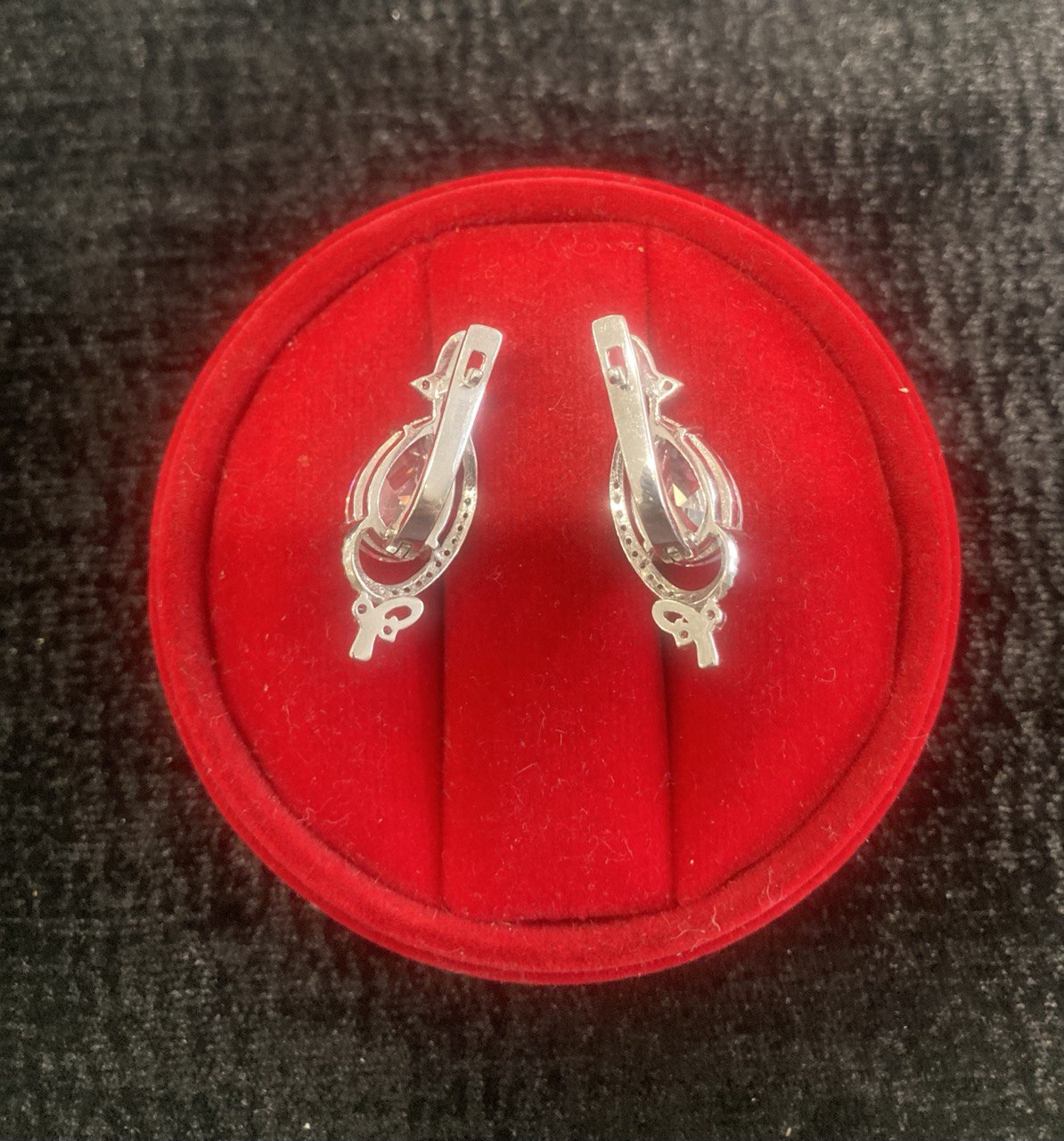 Серьги с цирконами. Серебро 925 пр.