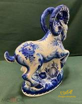 Фарфоровая фигура « Горный баран» гжель. Роспись Маланиной Н.