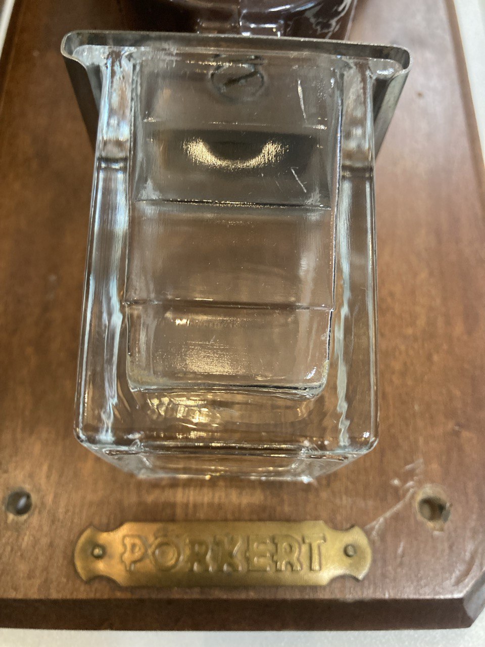 Кофемолка настенная. PORKERT.Европа