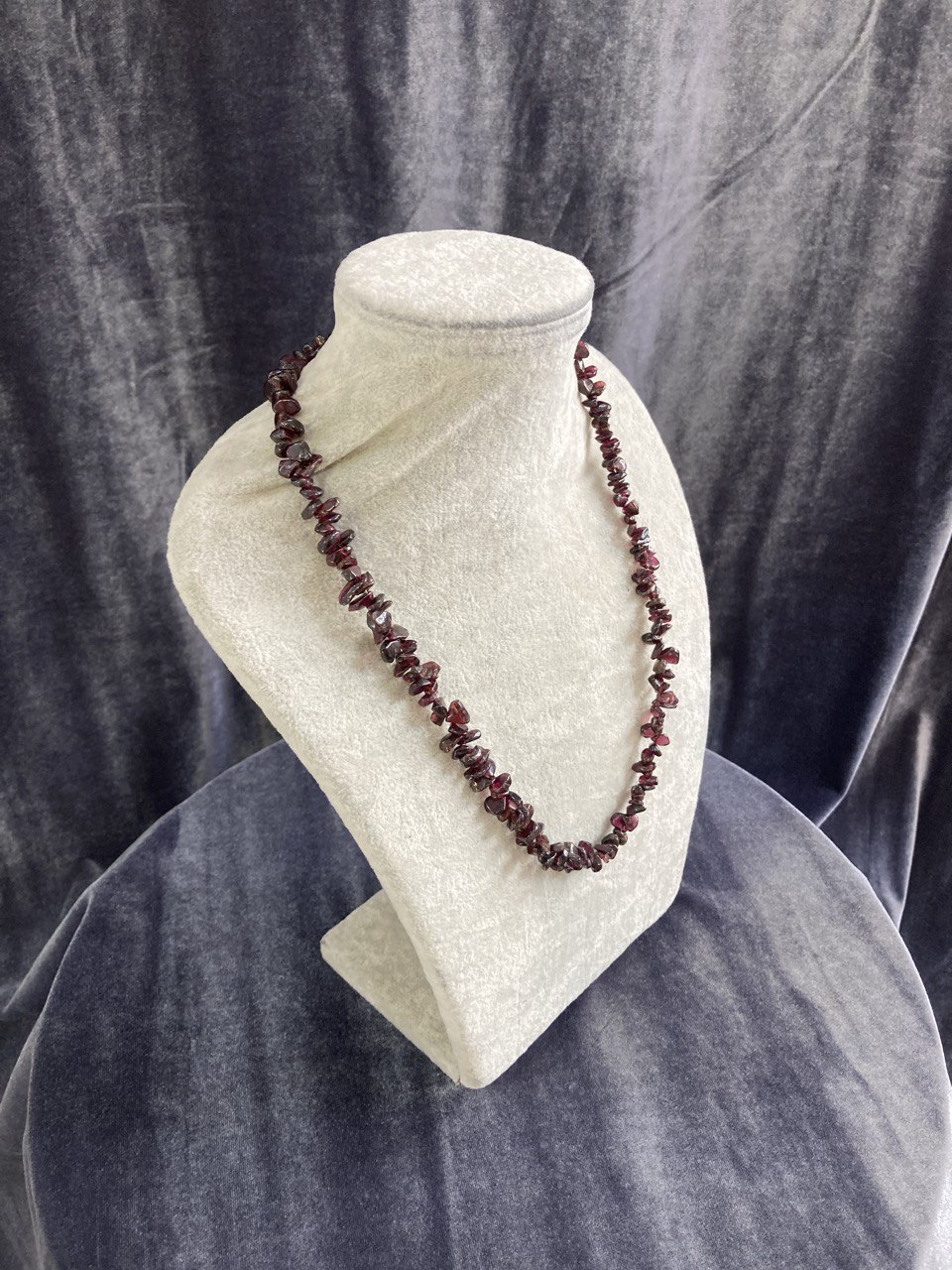 Бусы гранат  49 см.50гр.