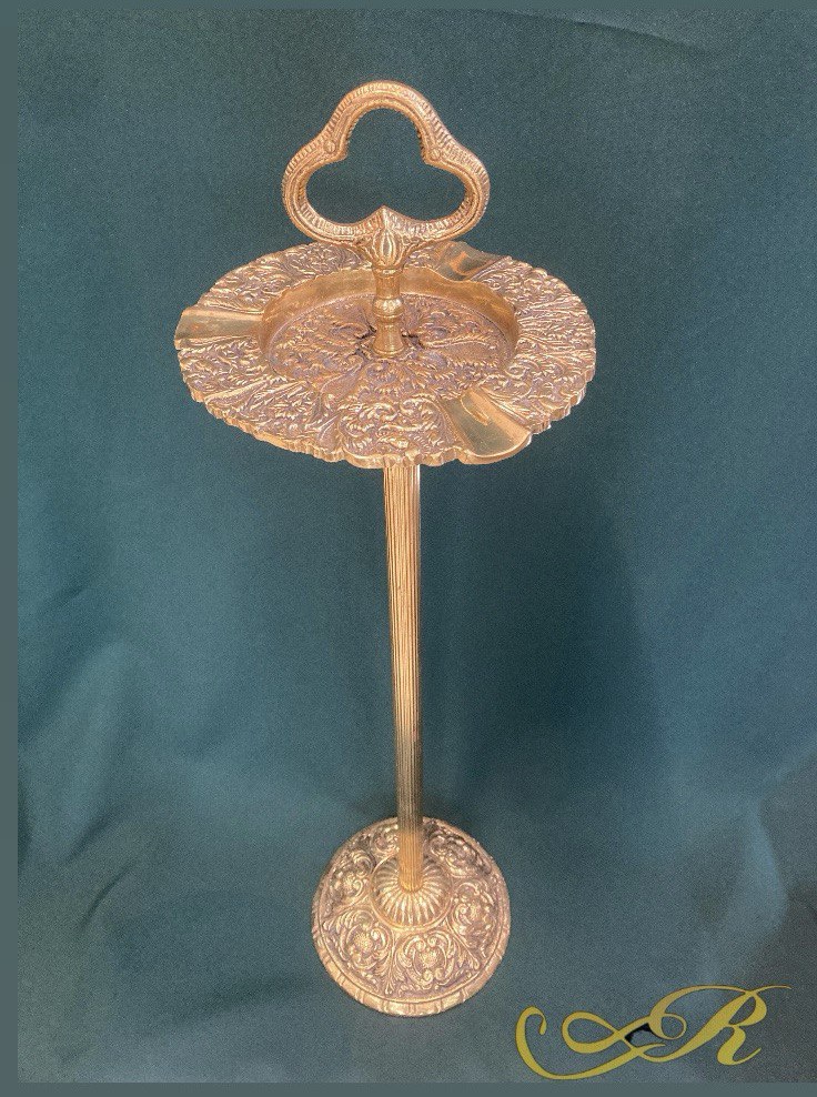 Пепельница напольная. Бронза. Испания.