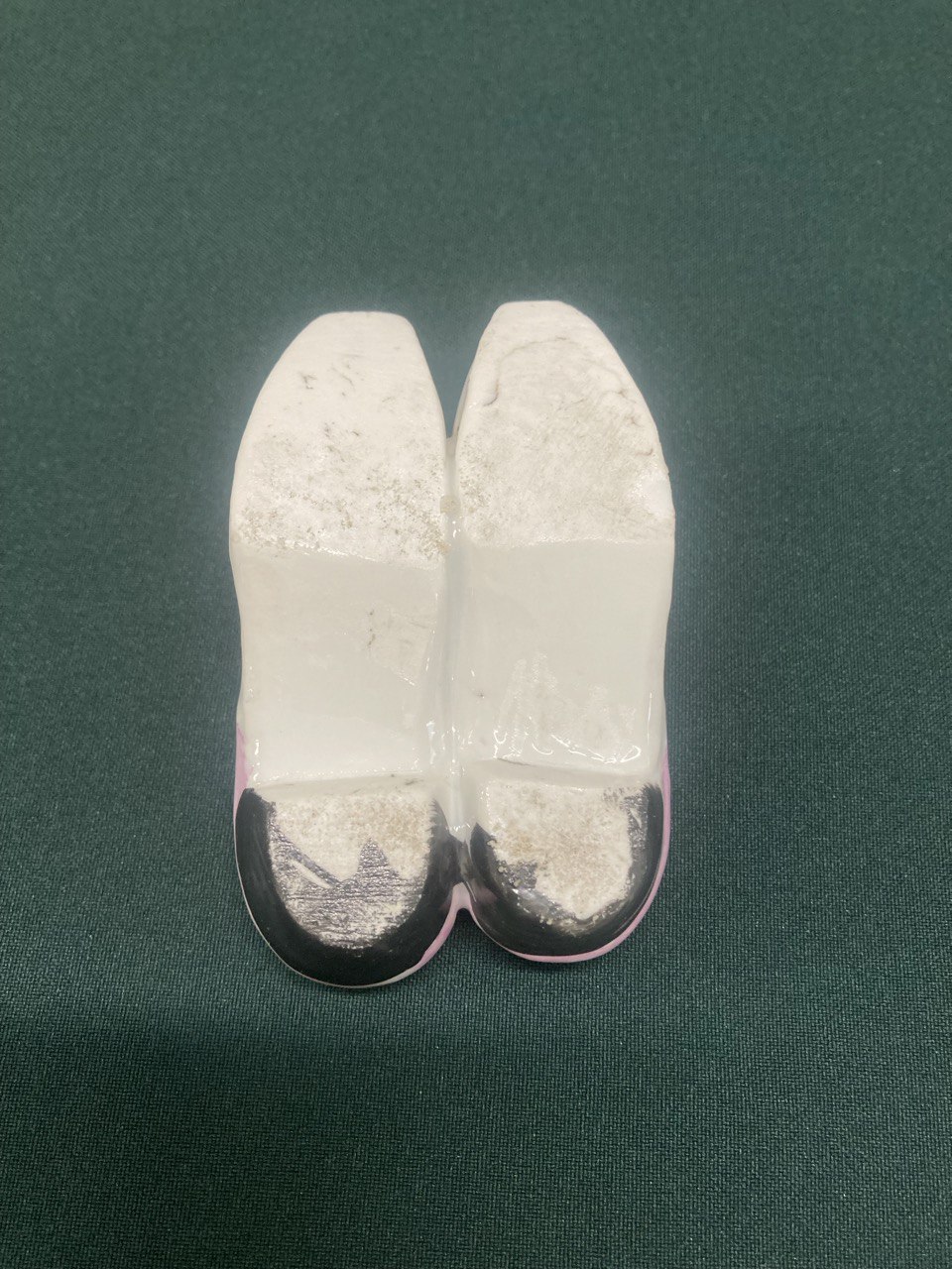 Фарфоровые башмачки, живопись. Франция 1920-1930 г.