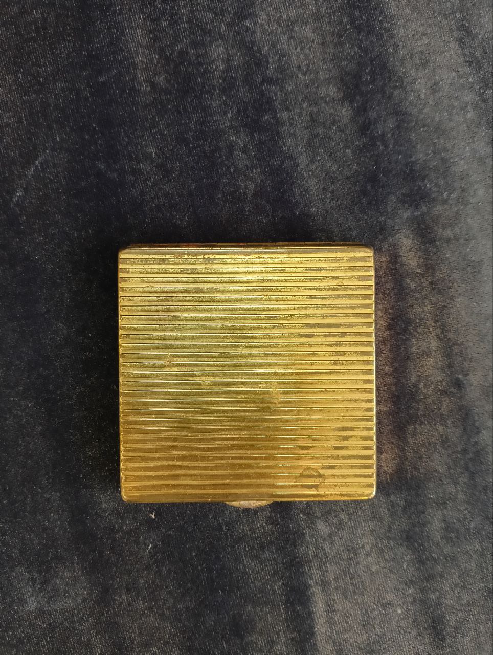 Пудреница с зеркалом, Волго-Балт, медь с золочением, 7*7 см