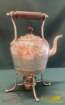 Бульотка на спиртовке. Эгоист. Серебрение. Англия XIX - XX в. Высота 28 см. Объем 1 л.